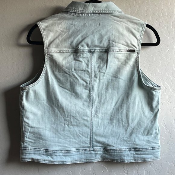 prAna Women's Medium Dree Light Blue Denim Button Down Vest Light Distressing - Picture 3 of 9
